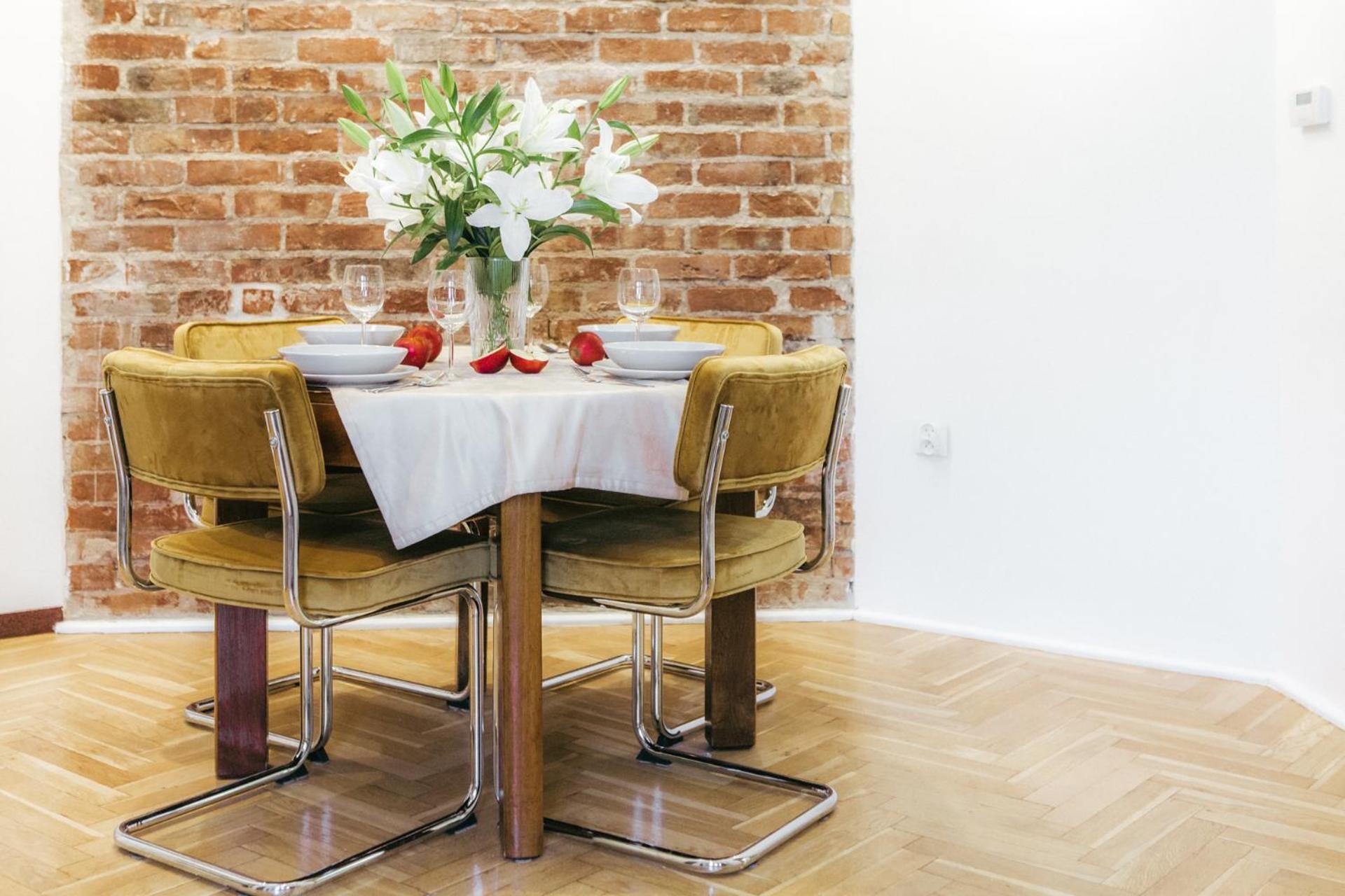 Oomph Vintage 2Br Gem Steps From Politechnika Apartment วอร์ซอ ภายนอก รูปภาพ