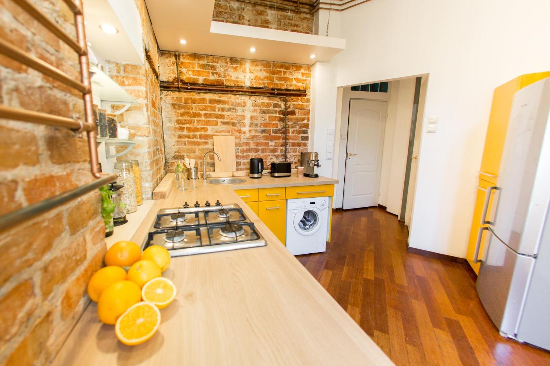 Oomph Vintage 2Br Gem Steps From Politechnika Apartment วอร์ซอ ภายนอก รูปภาพ